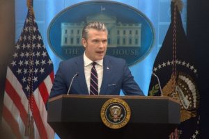 Hegseth Copot Jenderal Pentagon Brett Sylvia